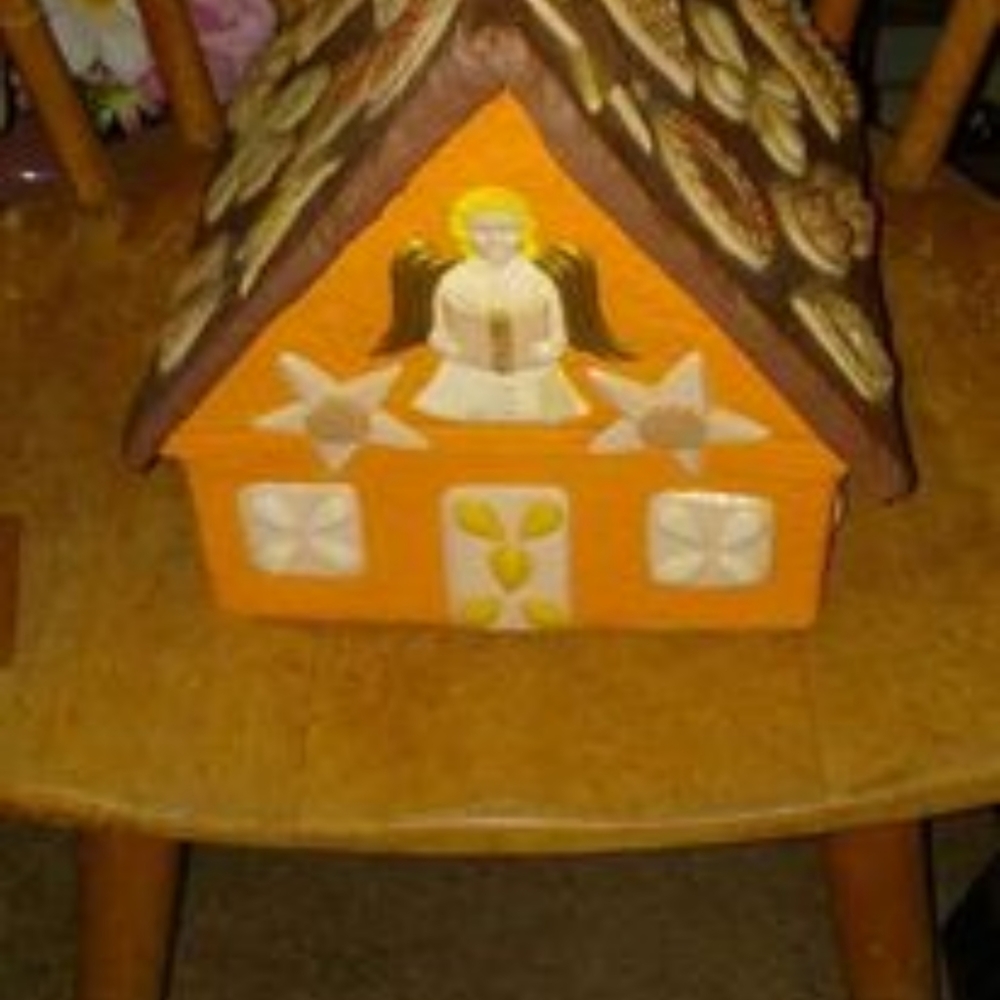 VINTAGE GINGER BREAD HOUSE COOKIE JAR.